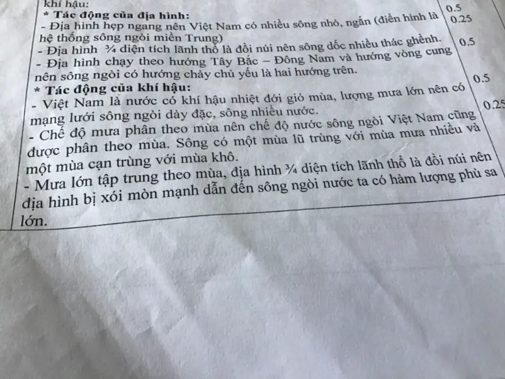 dac-diem-song-ngoai-nuoc-ta-the-hien-ro-nhan-to-khi-hau-va-dia-hinh-nhu-the-nao