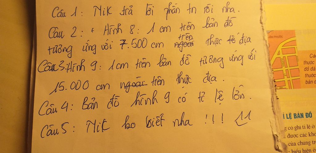 quan-sat-hinh-8-va-hinh-9-sgk-dia-li-6-trang-13-cau-1-cho-biet-diem-giong-nhau-va-khac-nhau-giua