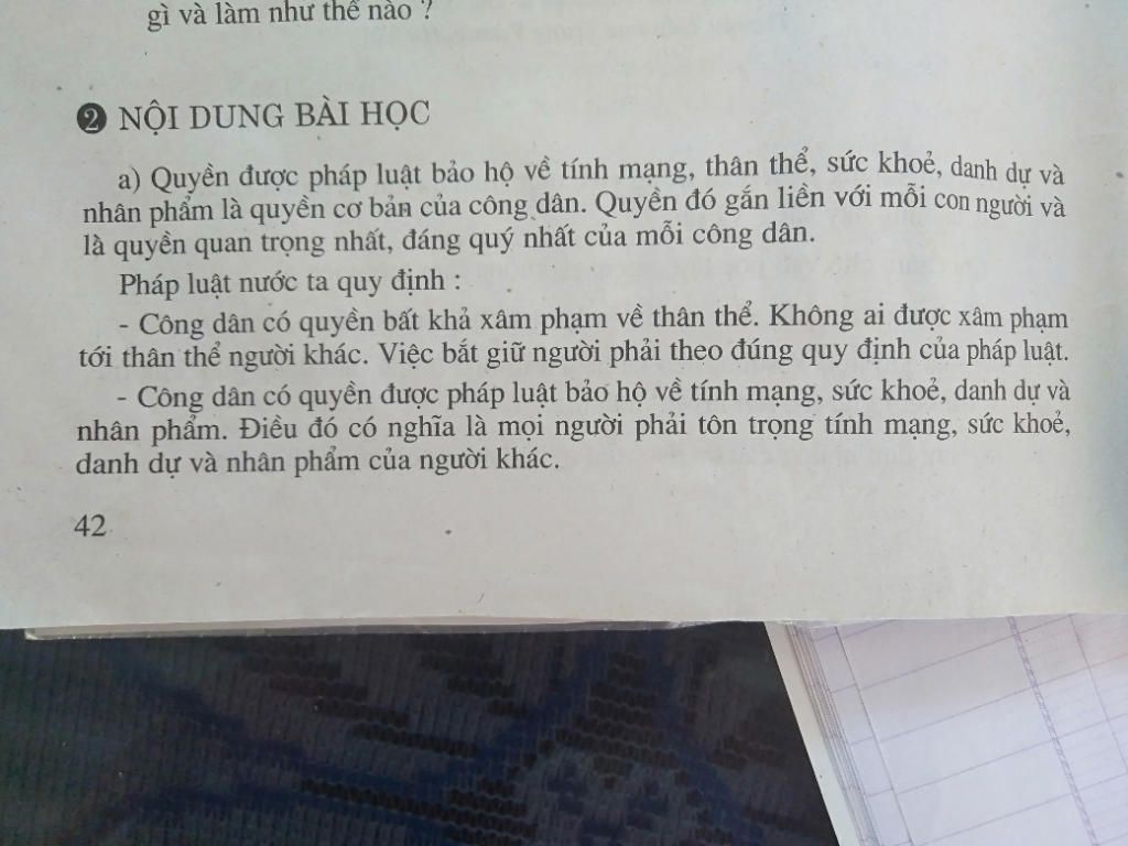 phap-luat-co-nhung-quy-dinh-nao-ve-quyen-bat-kha-am-pham-quyen-phap-luat-bao-ho-ve-tinh-mang