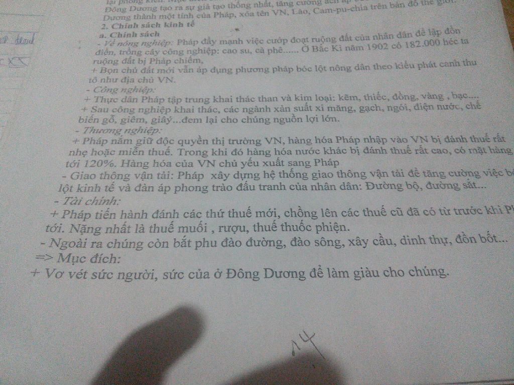 cho-biet-dia-vi-kinh-te-va-thai-do-chinh-tri-cua-2-giai-cap-nong-dan-va-cong-nhan