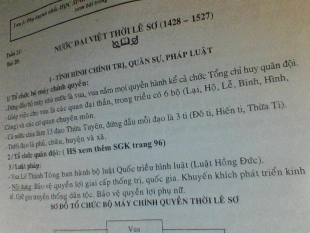 hay-so-sanh-bo-luat-hong-duc-va-bo-luat-hinh-thu