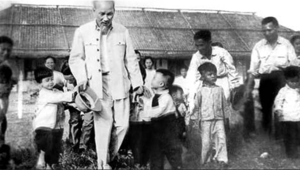 nhac-si-phan-huynh-dieu-da-sang-tac-bai-hat-nao-trong-cac-bai-hat-sau-nho-on-bac-ho-tam-anh-bac