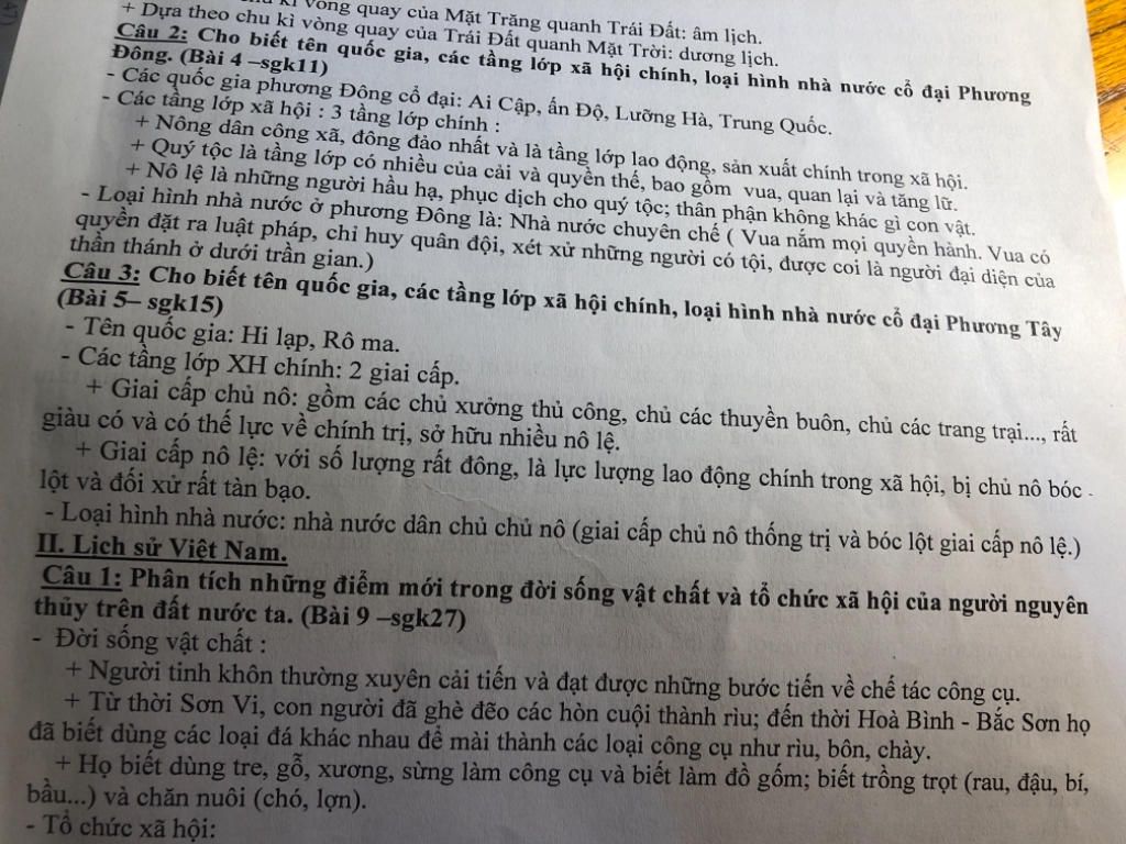 trinh-bay-cac-giai-cap-tang-lop-the-che-nha-nuoc-cua-cac-quoc-gia-cdpdong-va-cdptay-ai-trinh-bay