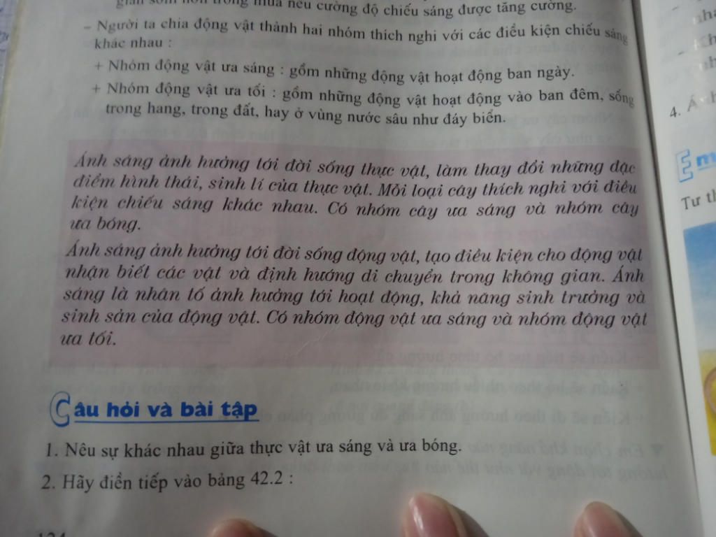 cac-nhan-to-anh-sang-nhiet-do-do-am-da-anh-huong-den-hinh-thai-va-hoat-dong-sinh-li-cua-sinh-vat